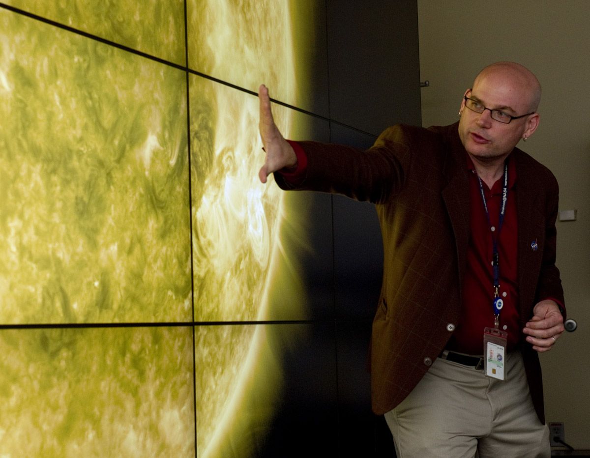 Inside NASA's Space Weather Tracking Center (Photos) | Space