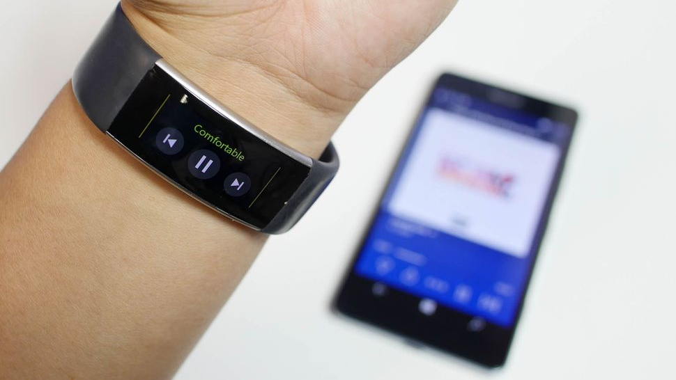 Controlling music with the Microsoft Band 2