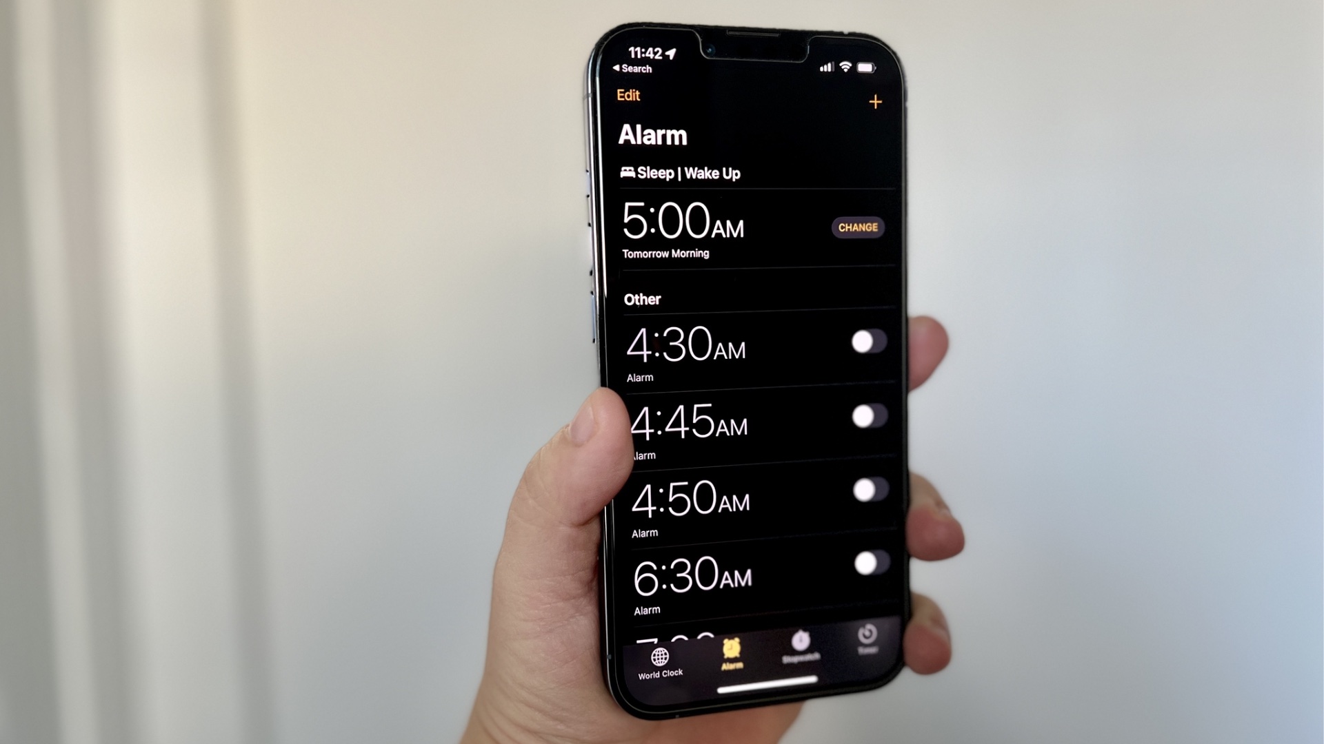 iPhone 13 Pro Max Clock alarms