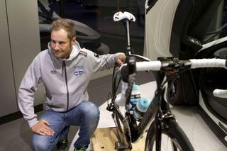 Tom Boonen poses with his Specialized Venge McLaren
