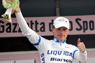 Brilliant in white: Danilo Di Luca after the last ProTour race in 2005, the Giro di Lombardia