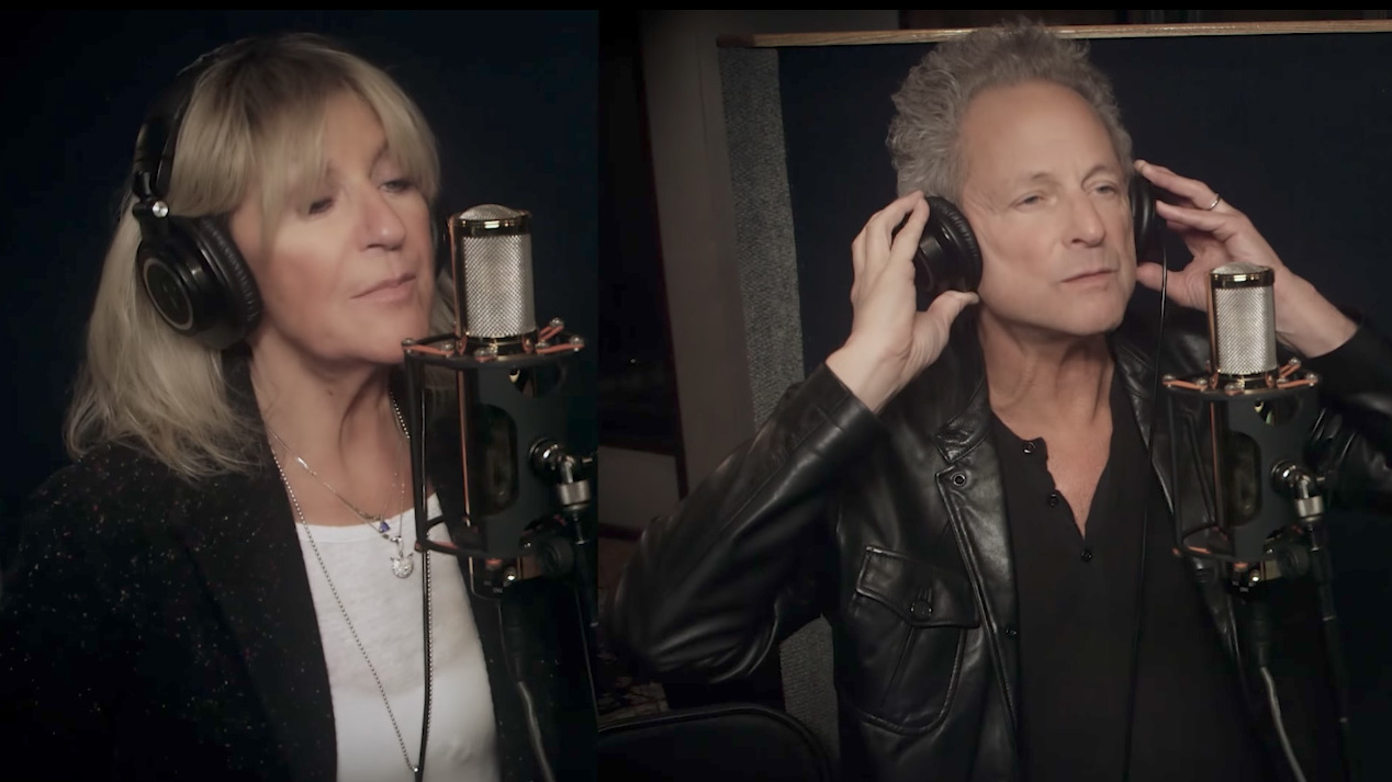 Christine McVie and Lindsey Buckingham in the studio