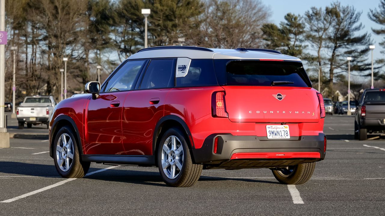2025 Mini Cooper Countryman SE All4 review.