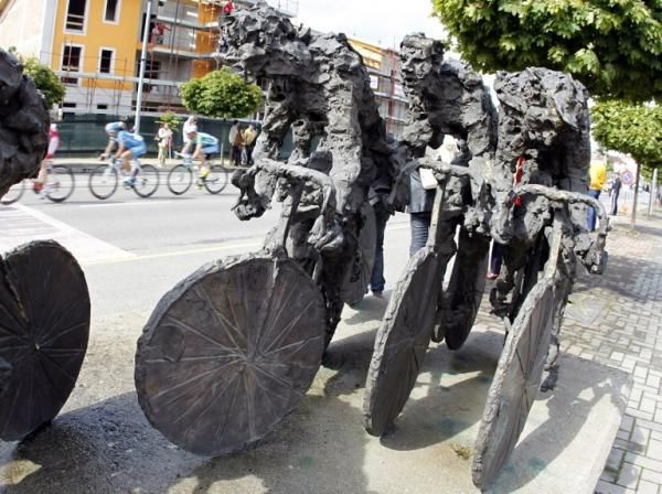 There never seems to be a shortage of cycling statuary along the Giro d'Italia route.