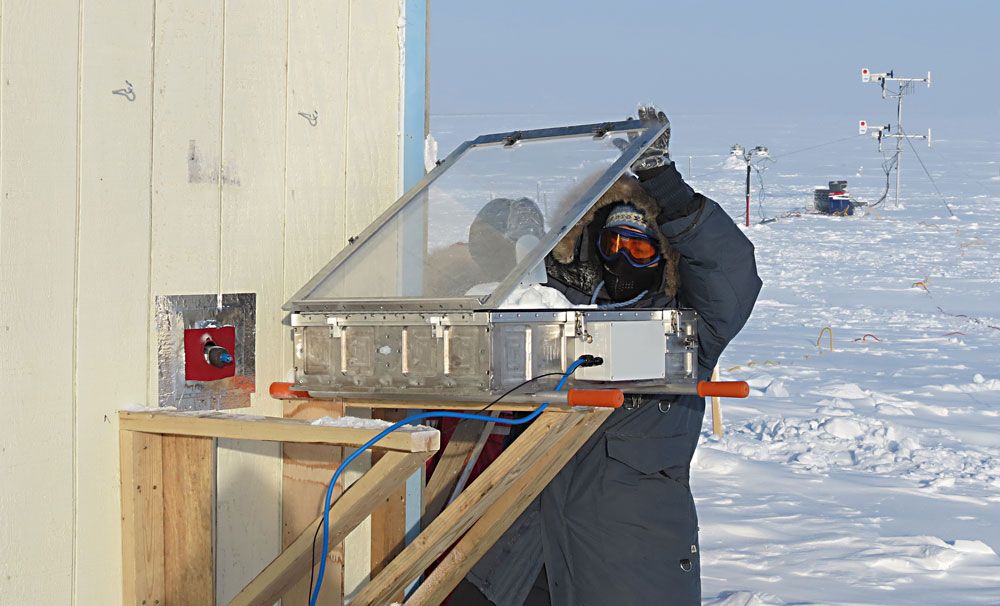 Scientists conducting Arctic research