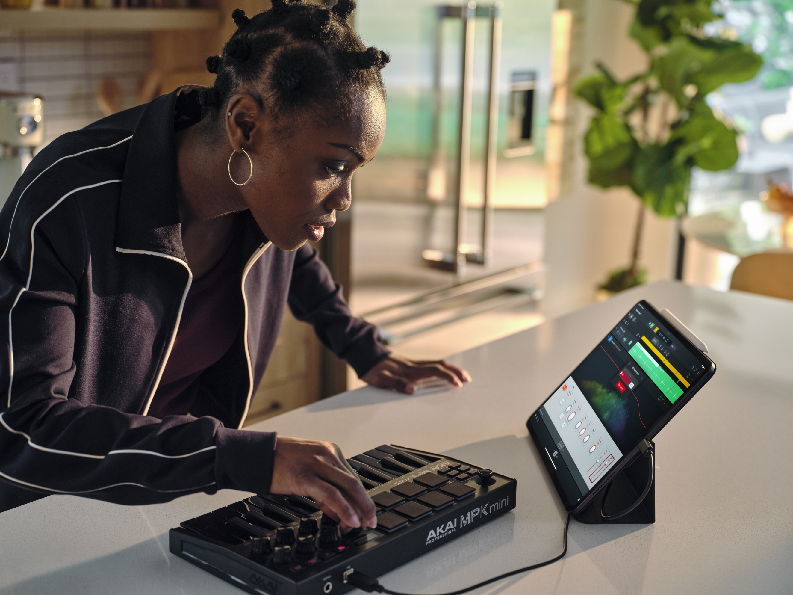 Apple Logic Pro for iPad with MIDI