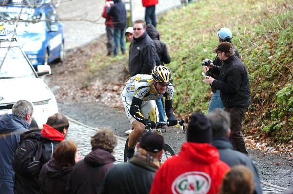 Adam Hansen (HTC-Columbia) loses contact with the break.
