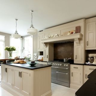 spacious neutral kitchen