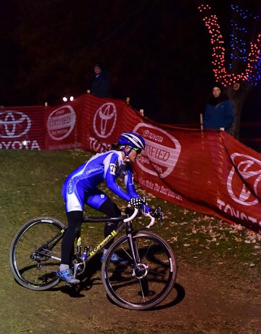 Katerina Nash (Luna Pro Team) wasted no time in getting away in the darkness