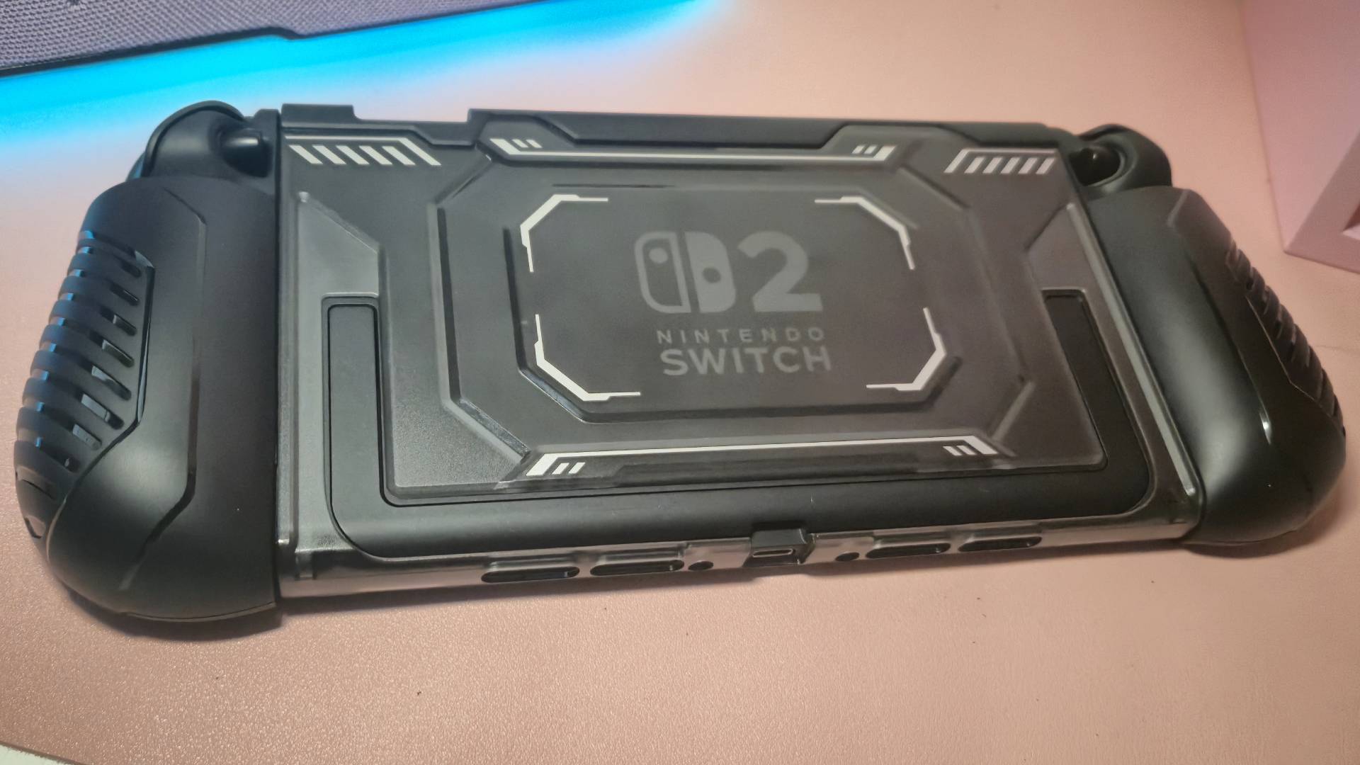 Photo of the back of the Fastsnail case on a Switch 2.