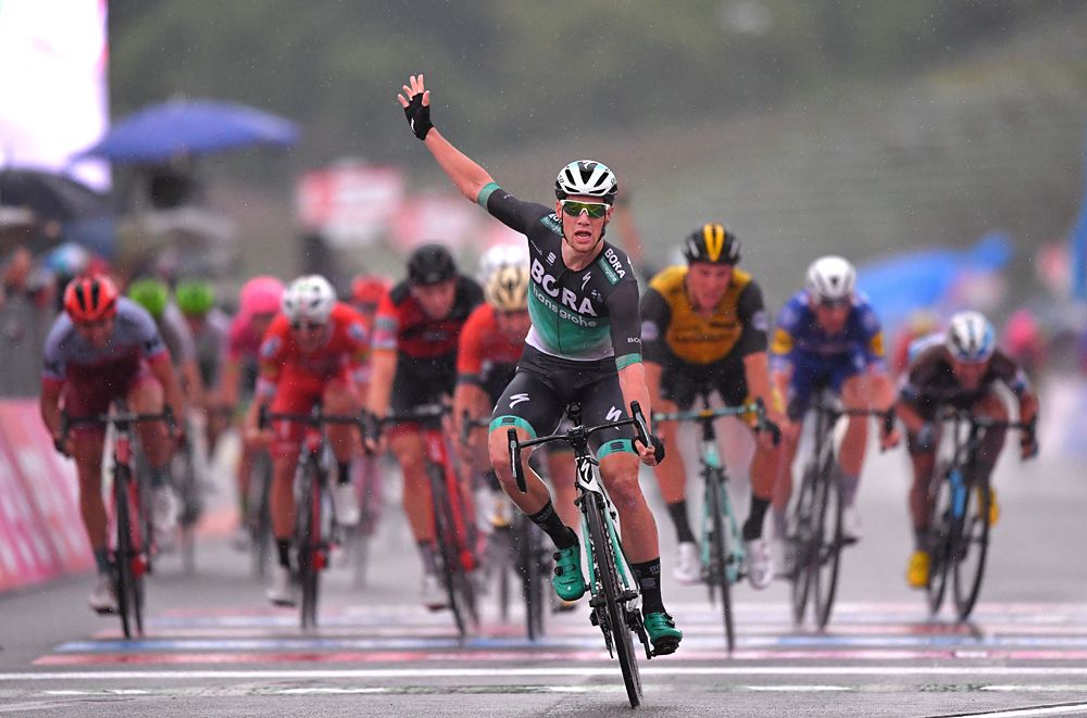 Sam Bennett (Bora-Hansgrohe) wins stage 12 at the Giro d'Italia