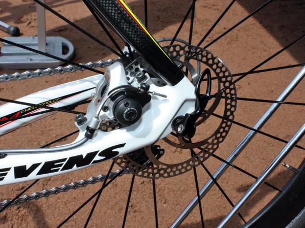 Stevens tucked the rear caliper in between the stays on Hanka Kupfernagel's (Team Itera-Stevens) prototype 'cross machine.