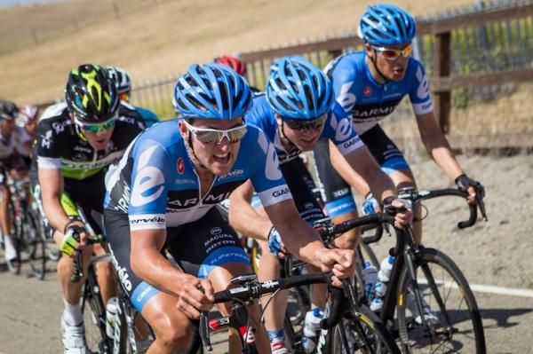 Garmin-Barracuda comes to the front to set up for the sprint.