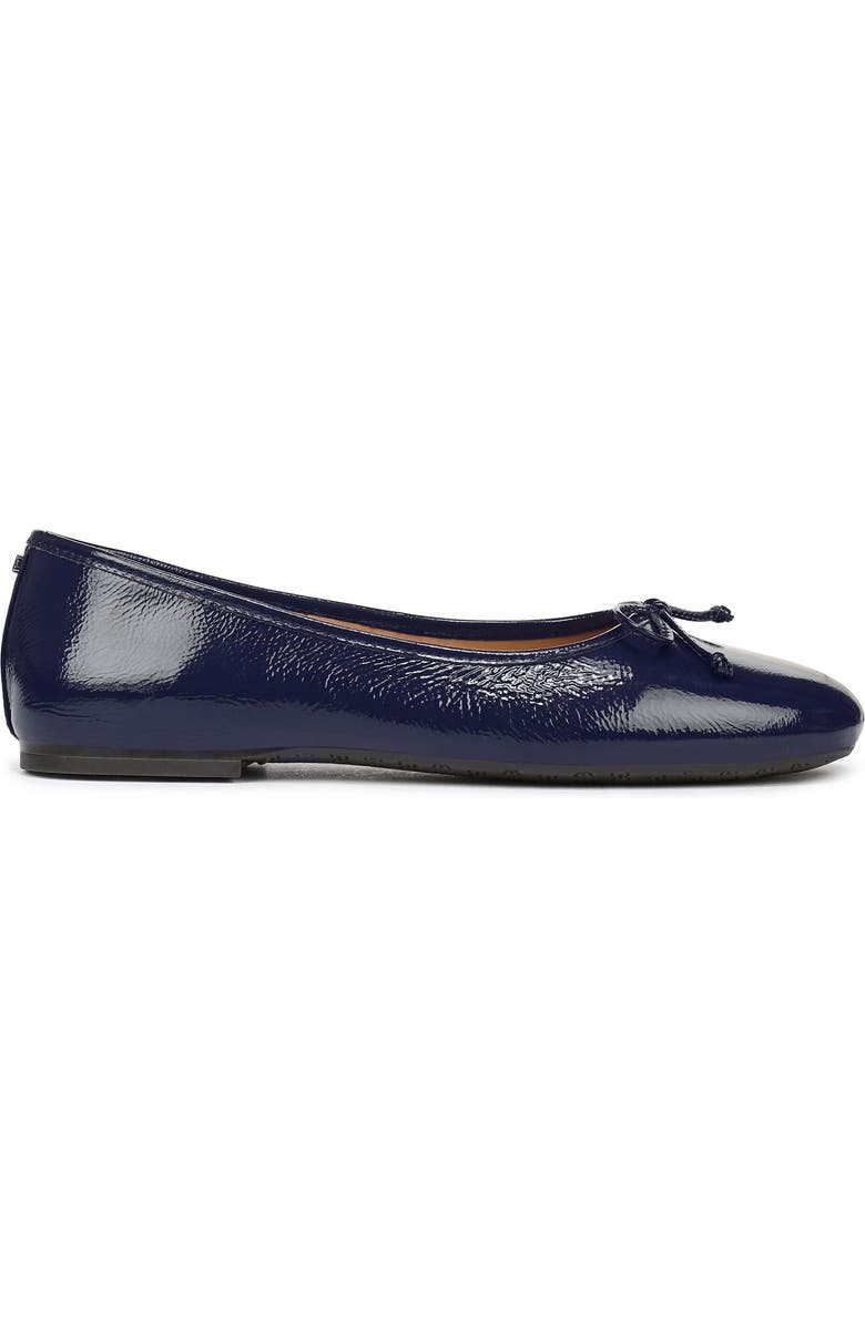 elle ballet flats