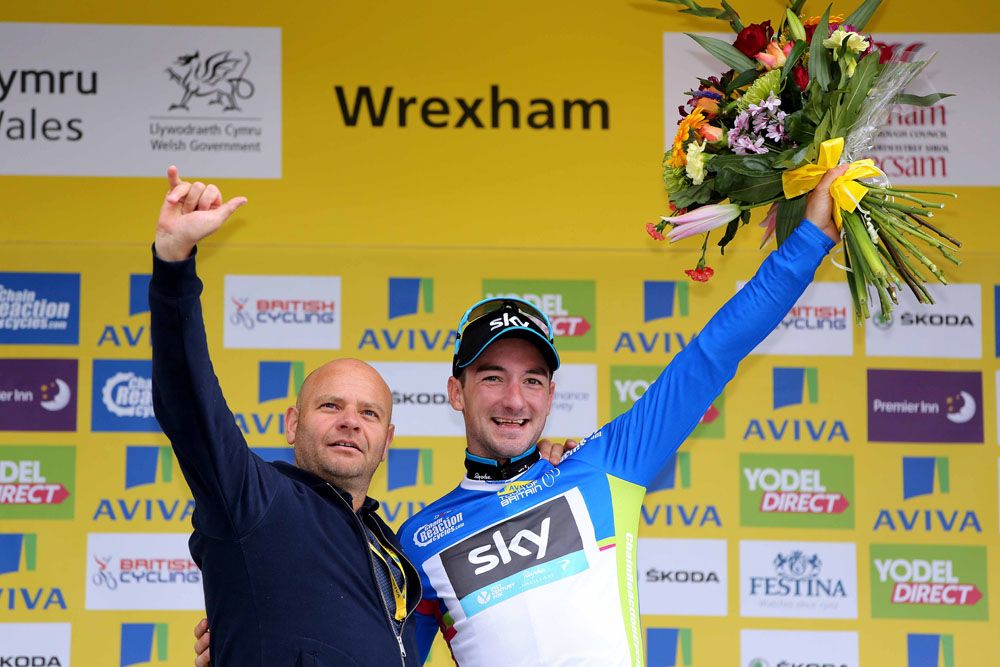 Elia Viviani (Team Sky) wearing the blue points jersey