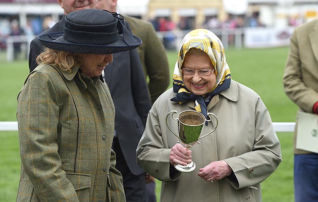 Some more silverware for the collection: The Queen wins the RoR class with Barbers Shop, who went on to take the supreme ridden showing title on Sunday