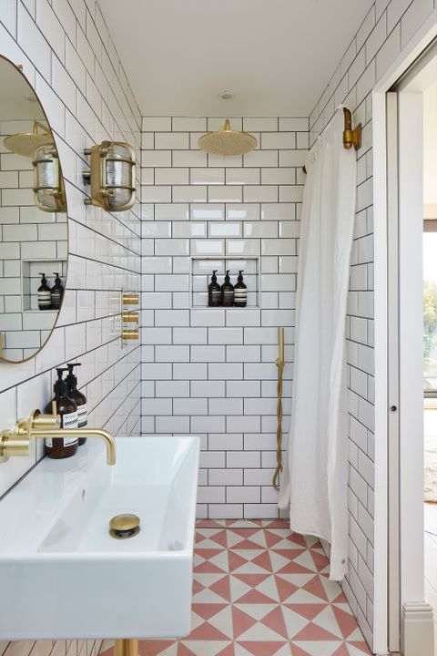 Choose Tiles For A Small Bathroom, How To Choose Tiles For A Small Bathroom