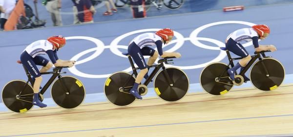 The Great Britain women's pursuit team win gold at London 2012