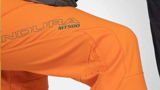 Close up on the MT500 Women's pants