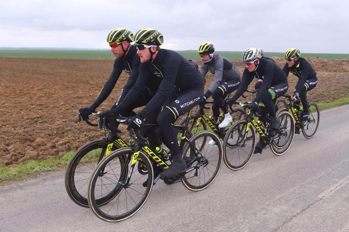Mitchelton-Scott recon Paris-Roubaix