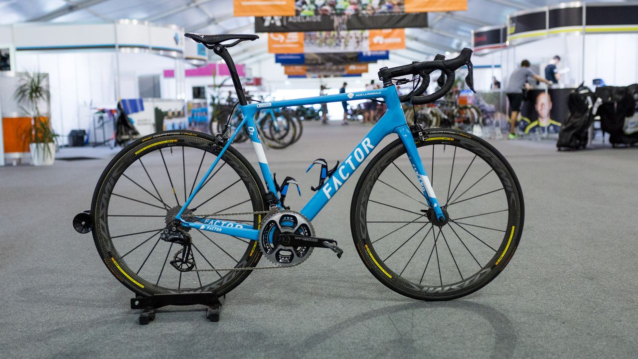 AG2R-La Mondiale's Factor O2 with Shimano Dura-Ace R9150, SRM cranks and Mavic Cosmic wheels