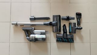 Samsung Jet 90 Cordless Vacuum comes as a range of section that easily fit together