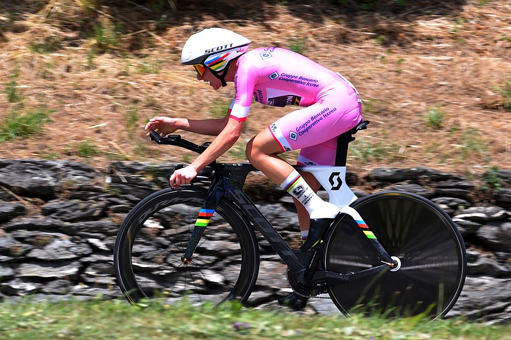 Annemiek van Vleuten (Mitchelton-Scott) wins the stage 6 time trial at the Giro Rosa and extends her overall lead