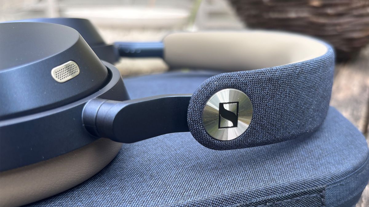 Sennheiser Momentum 5 Wireless wireless headphones