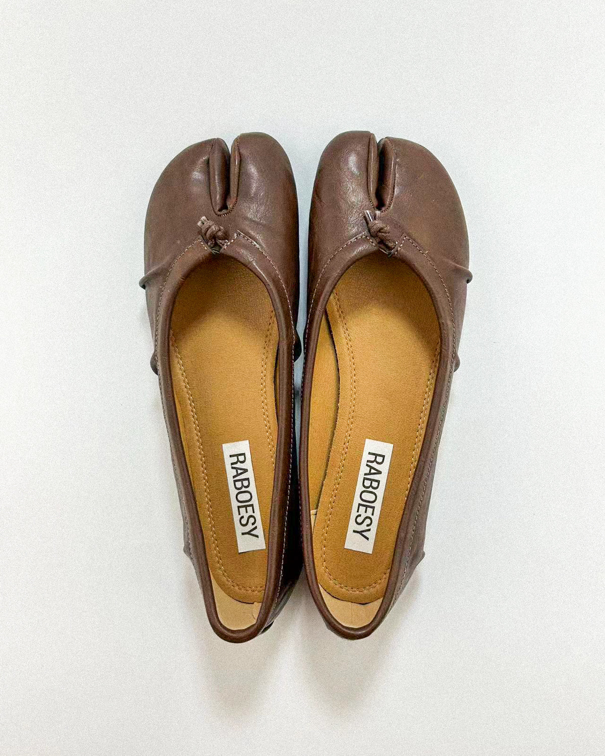 Wrinkles Tabi Ballet Flats