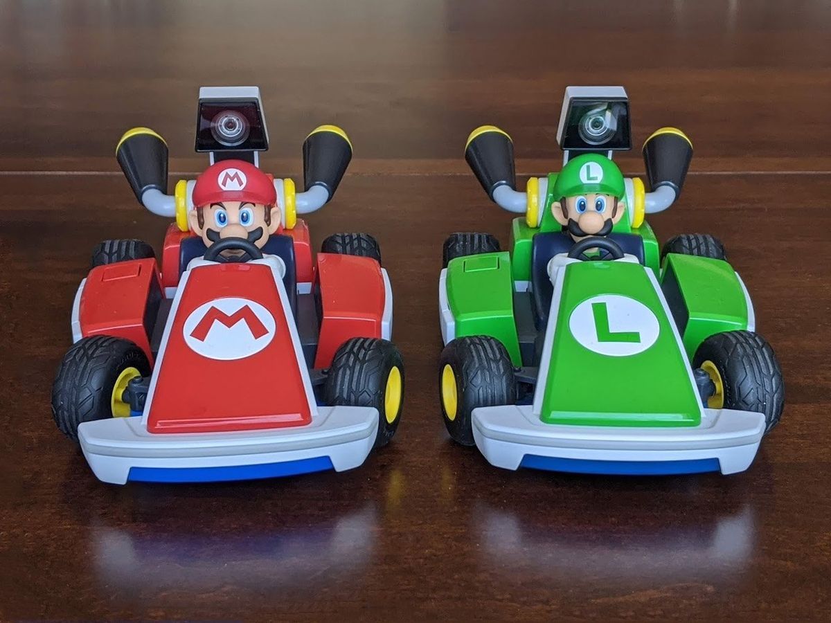 mario home circuit extra car