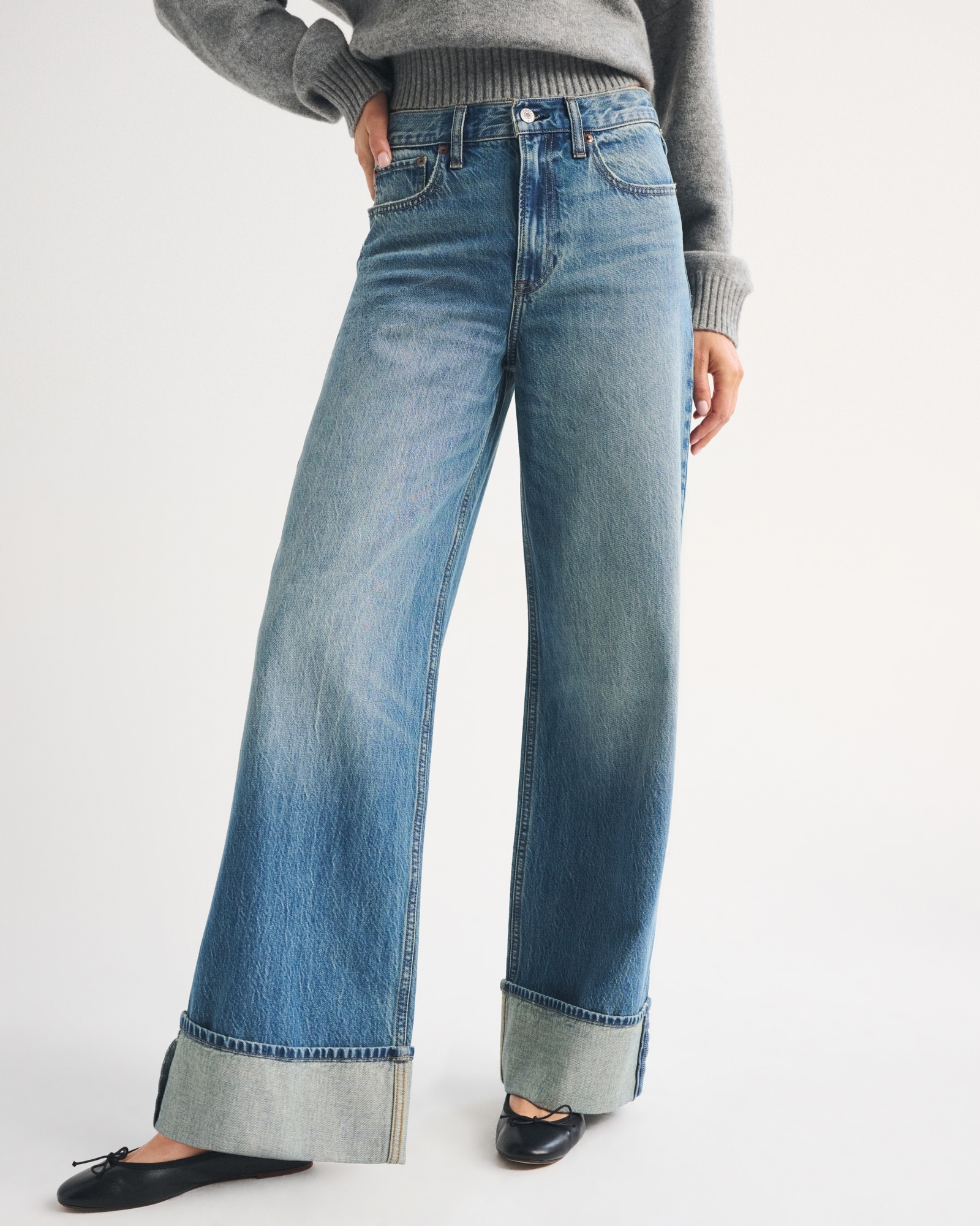 A&amp;f, High Rise Wide Leg Cuffed Jean