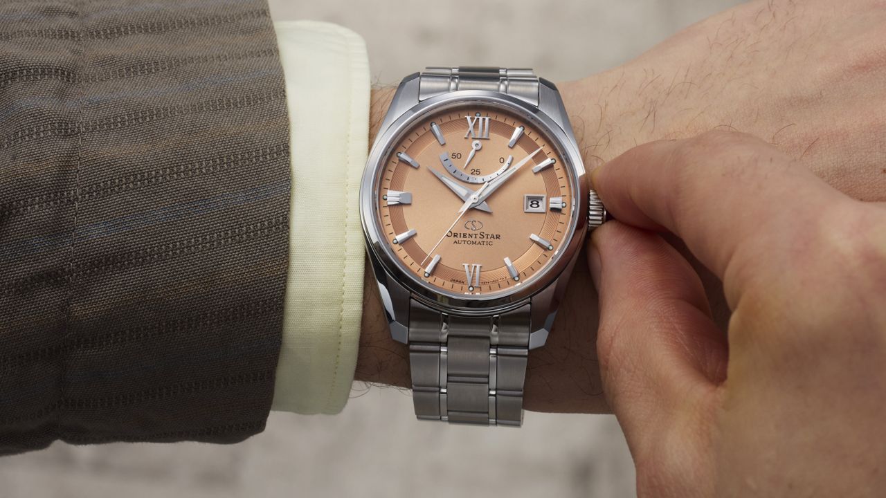 Orient Star Contemporary Date
