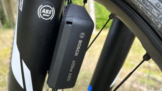 Bosch ABS system fitted to a SR Suntour fork