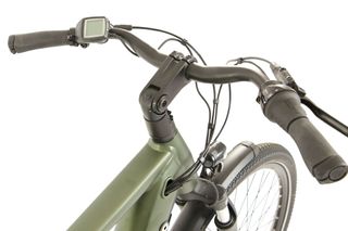 Raleigh Centros e-bike handlebars feature Purion display unit