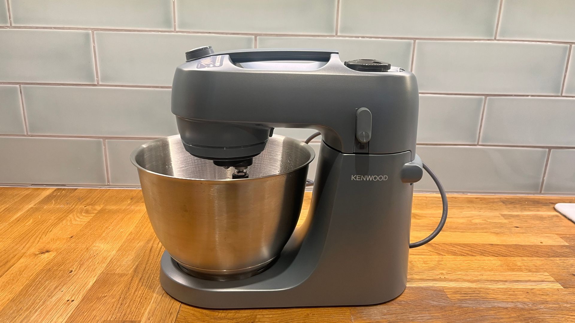 Kenwood Go KZM35.000GY Stand Mixer review | Top Ten Reviews