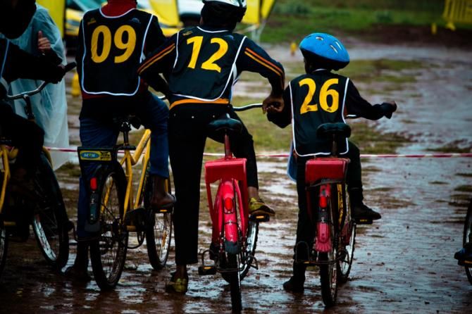 Qhubeka street racing in Vosloorus