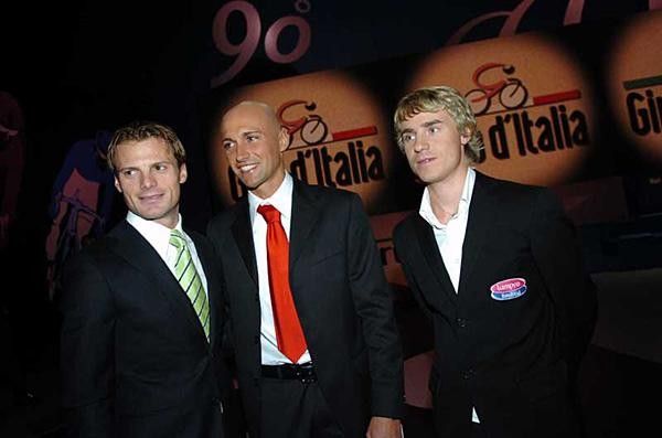 Garzelli (middle) with competition