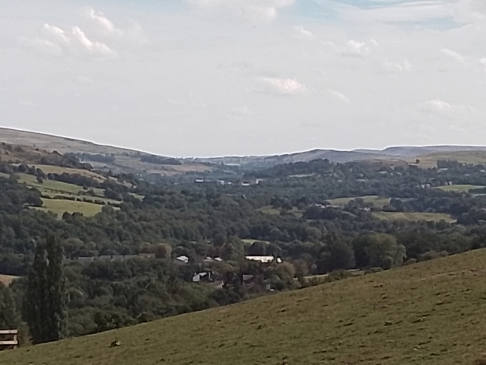 Nokia T10 camera sample showing a zoomed in view of hills
