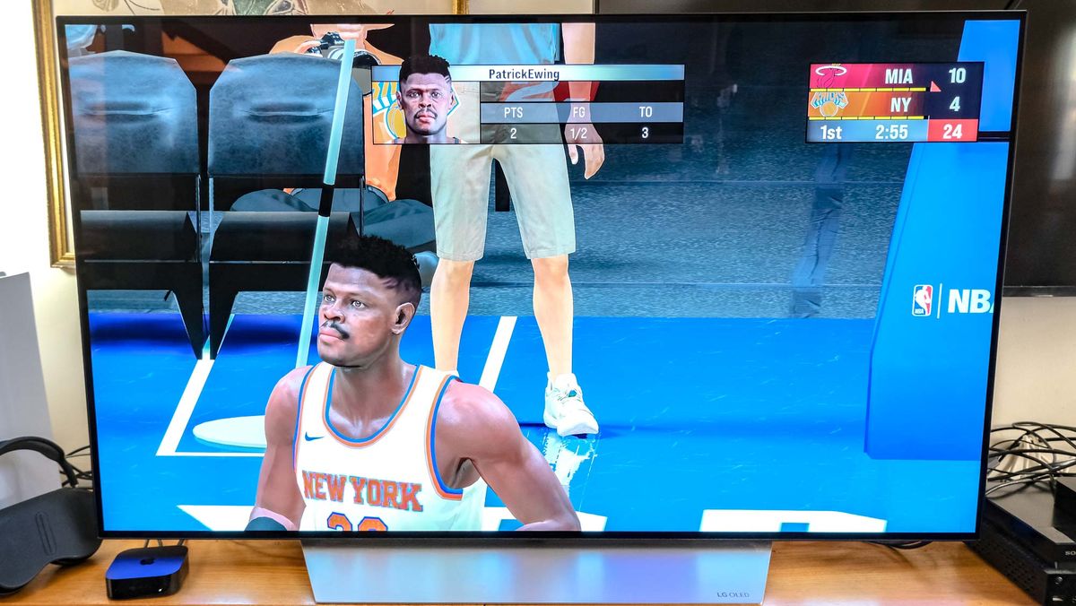 Patrick Ewing appears in NBA 2K23 Arcade Edition Plus on a TV connected to the Apple TV 4K (2022)