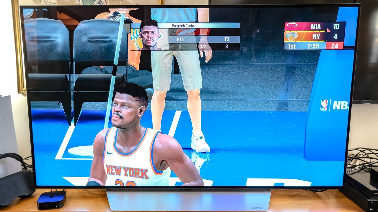 Patrick Ewing appears in NBA 2K23 Arcade Edition Plus on a TV connected to the Apple TV 4K (2022)