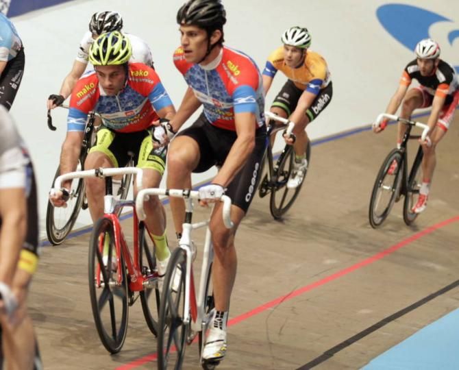 Madison handslig between Tristan Marguet and Franco Marvulli on day 5 of Rotterdam Six