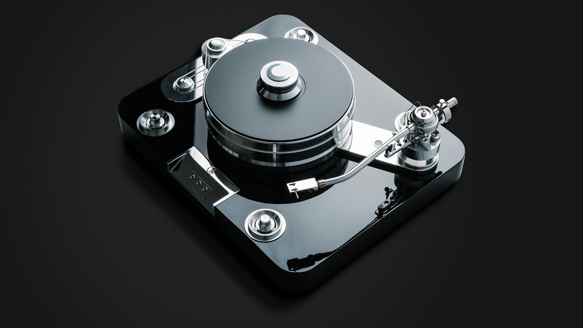 Новый проигрыватель Signature 12.2 от Pro-Ject стоимостью 15 тысяч долларов — это массивная модель высокого класса.