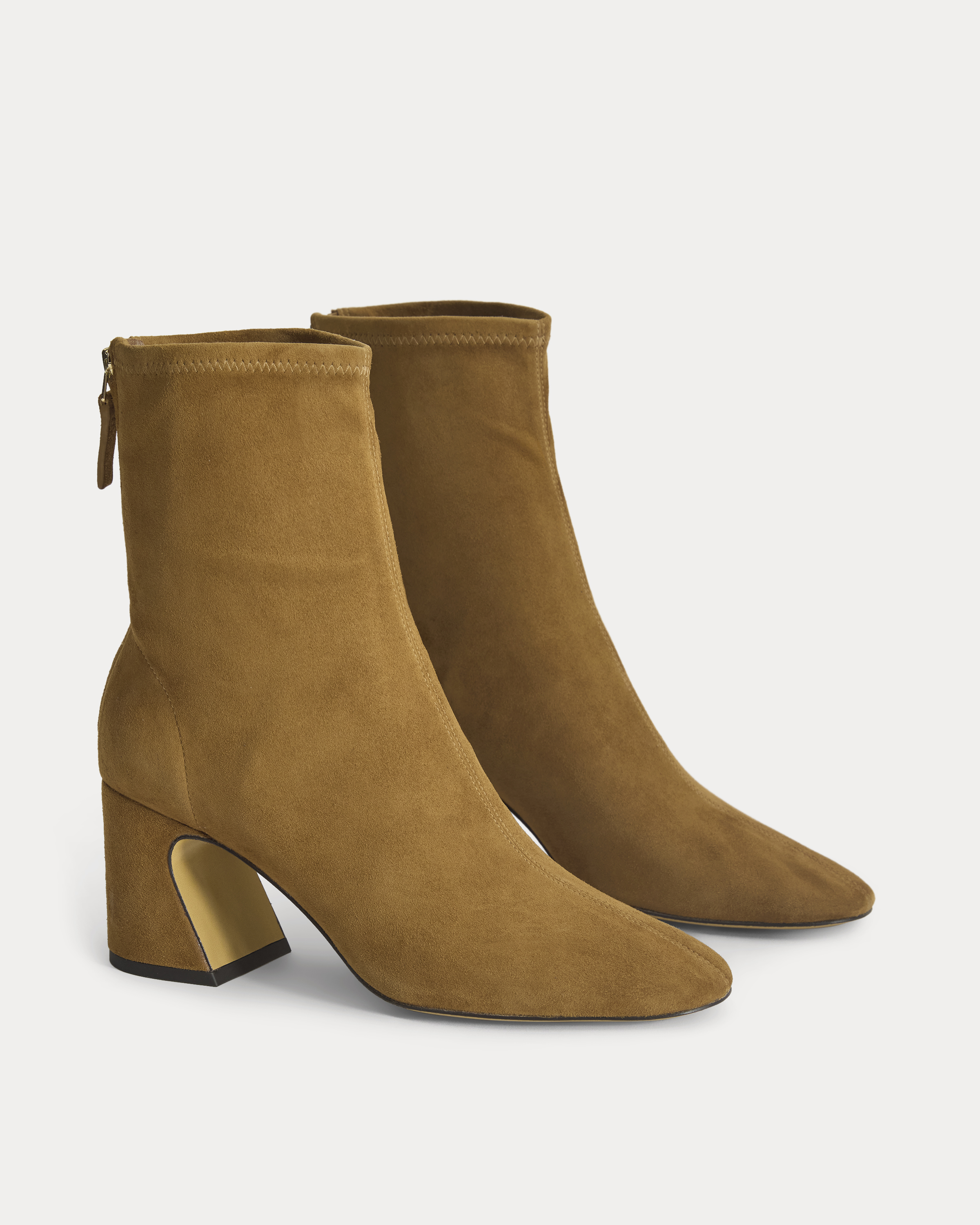 Everlane, Leather Curved-Heel Boot