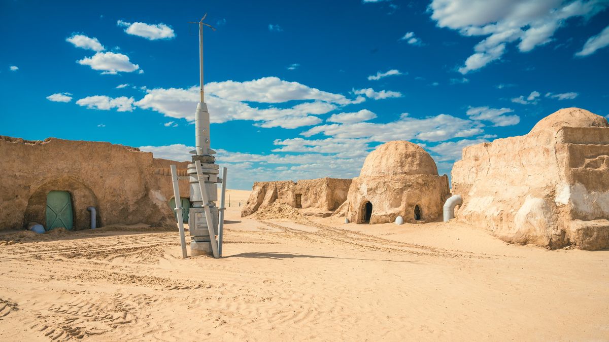 Mos Espa, located in the Tunisian Sahara near Tozeur and Nefta, is an abandoned film set from the Star Wars franchise. This fictional city, nestled between two 