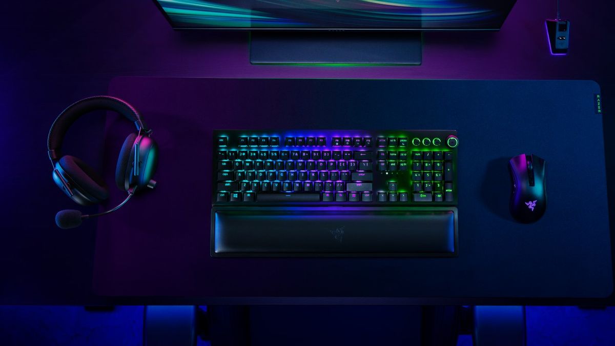Download The Razer Holiday Gift Guide Is Packed With Deals On Gaming Headsets Mice And More Gamesradar