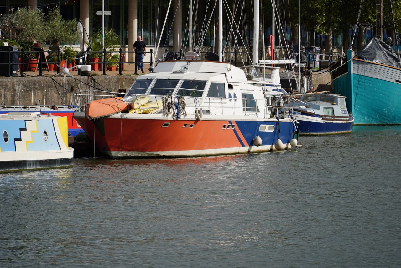 Tamron 28-300mm f/4-7.1 Di III VC VXD sample image