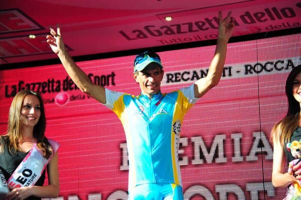 Paolo Tiralongo (Astana) wins his second Giro d'Italia stage at Rocca di Cambio.