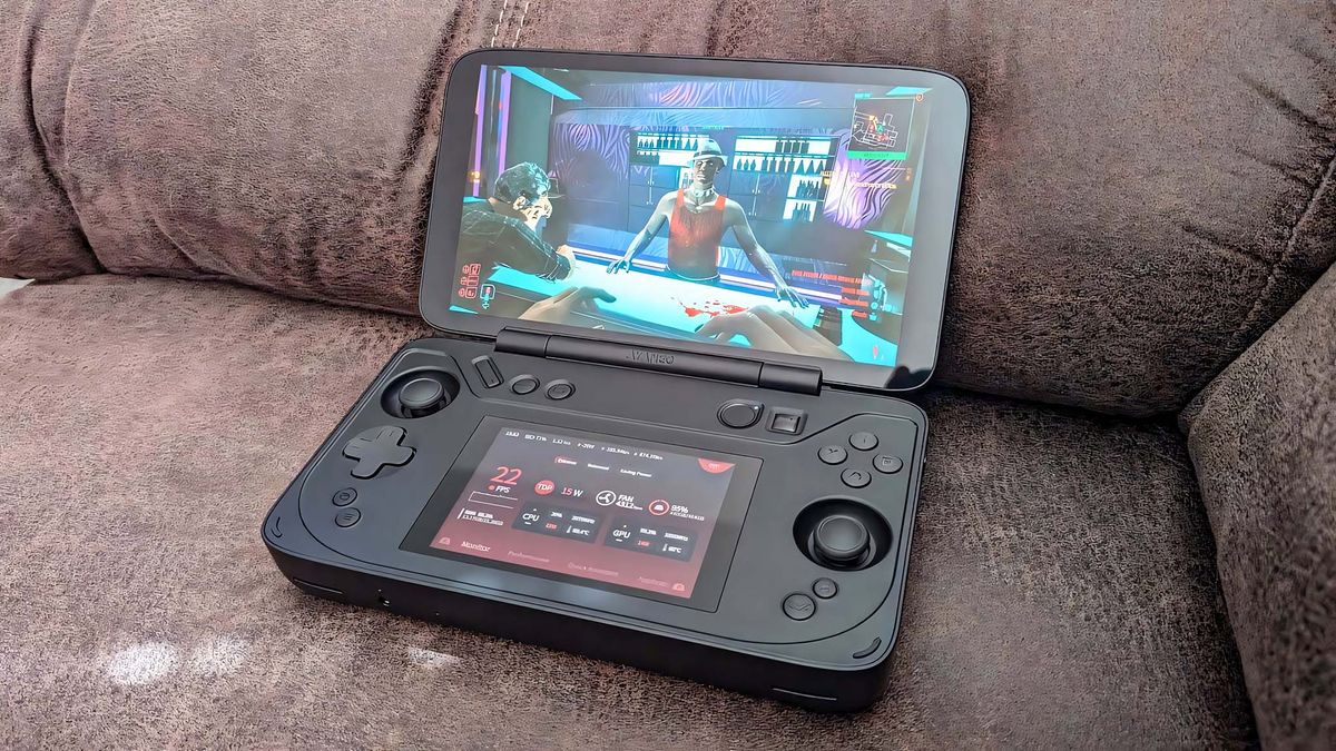 AYANEO Flip DS running Cyberpunk 2077.