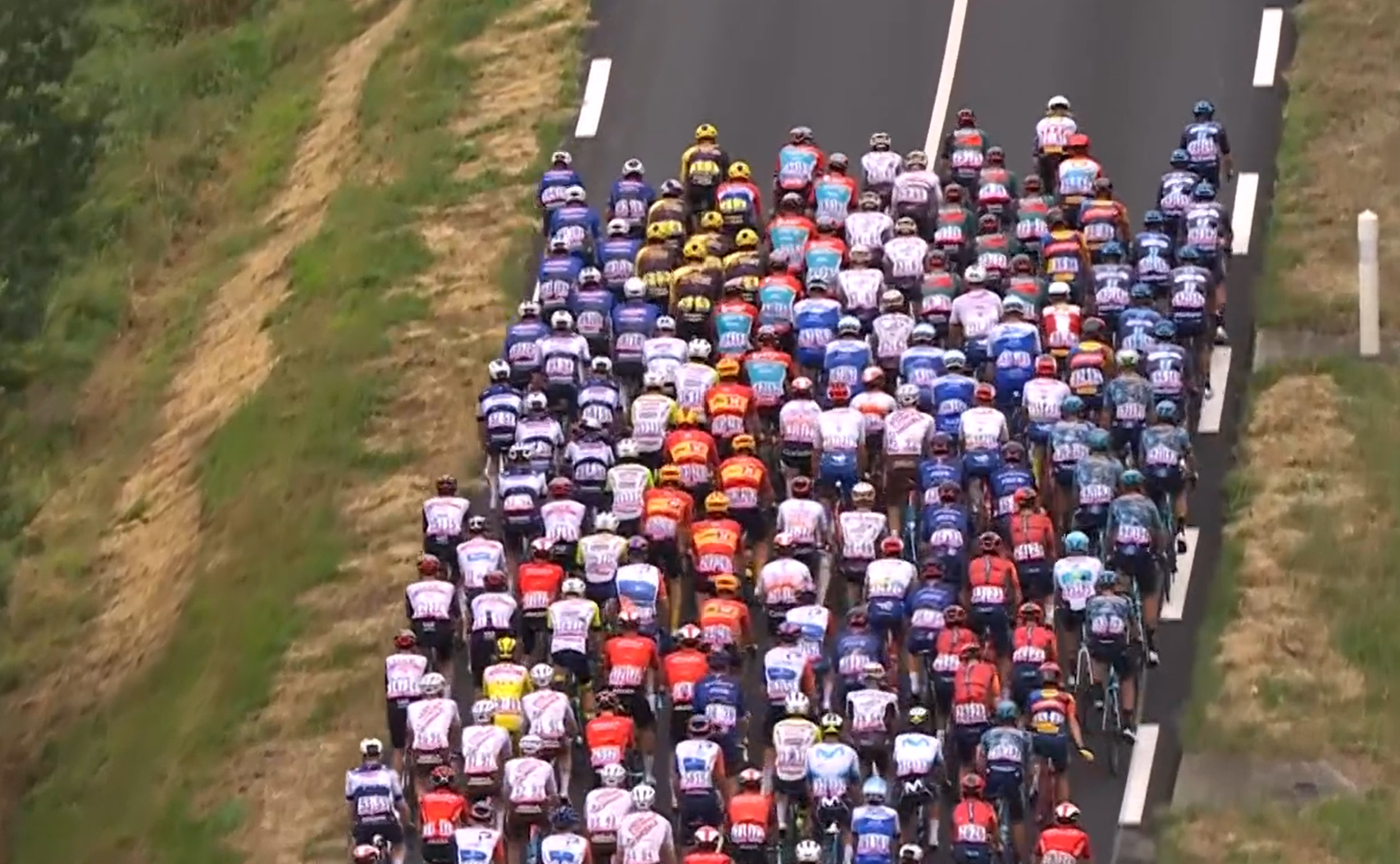 Helicopter shot of the peloton