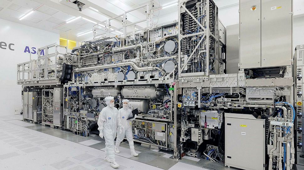 ASML invests $1.5 billion in OpenAI’s European rival Mistral AI to accelerate future chip design